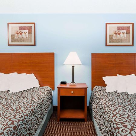 Days Inn By Wyndham Ankeny - Des Moines Εξωτερικό φωτογραφία