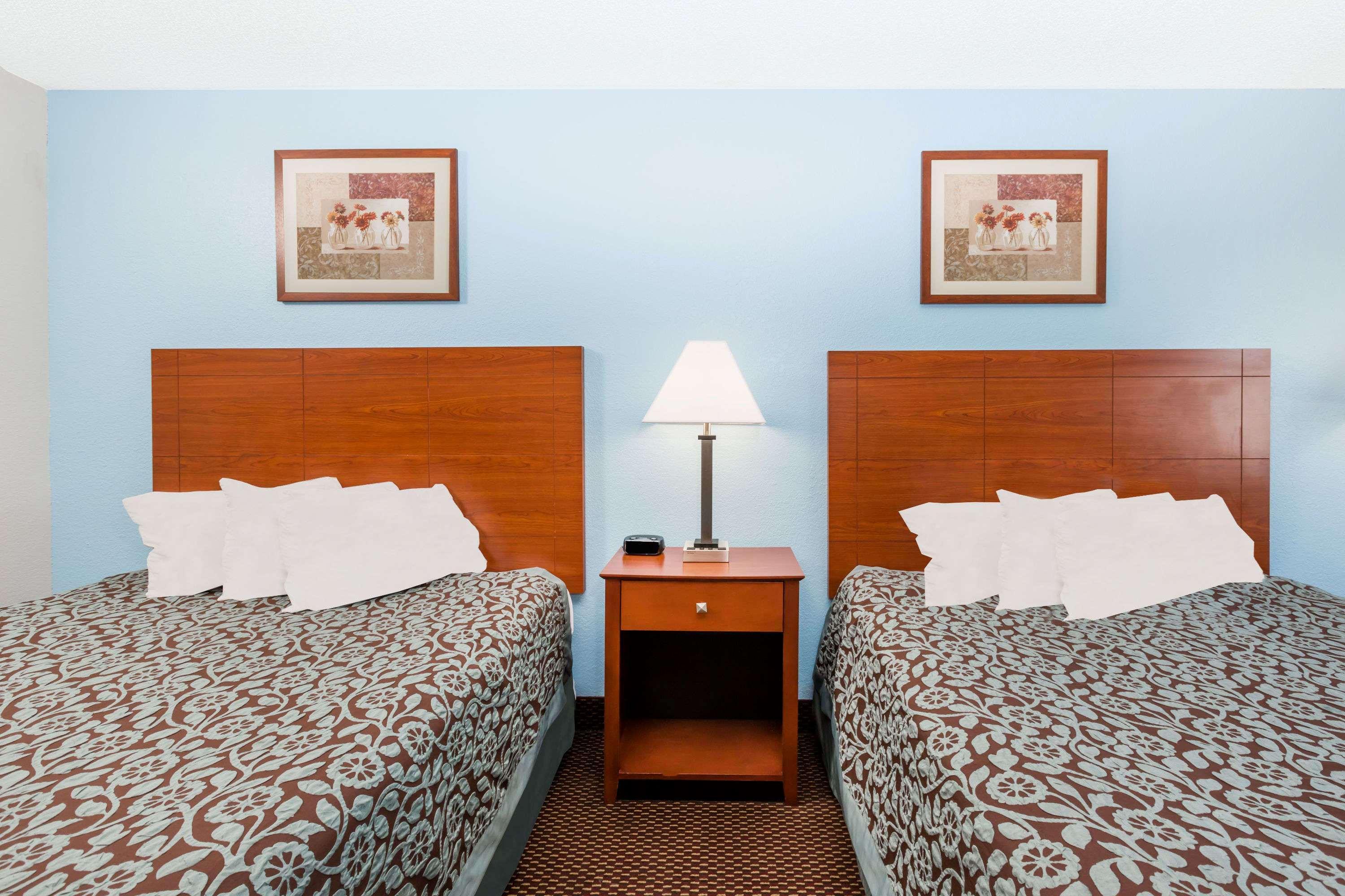 Days Inn By Wyndham Ankeny - Des Moines Εξωτερικό φωτογραφία