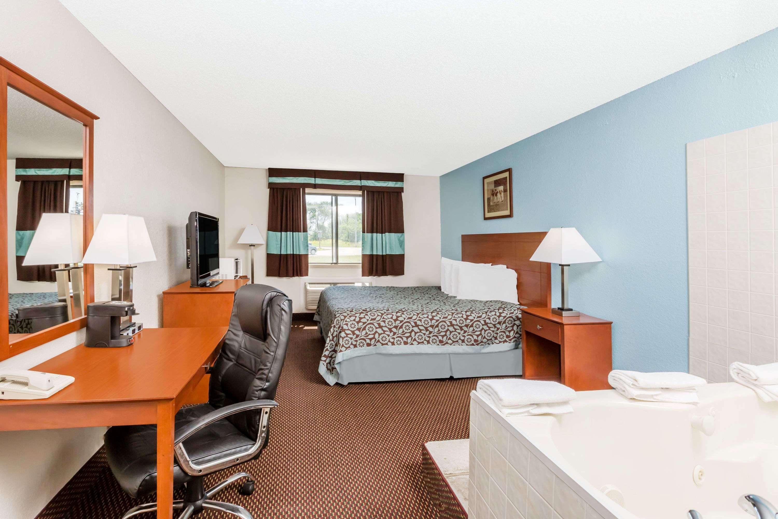 Days Inn By Wyndham Ankeny - Des Moines Εξωτερικό φωτογραφία